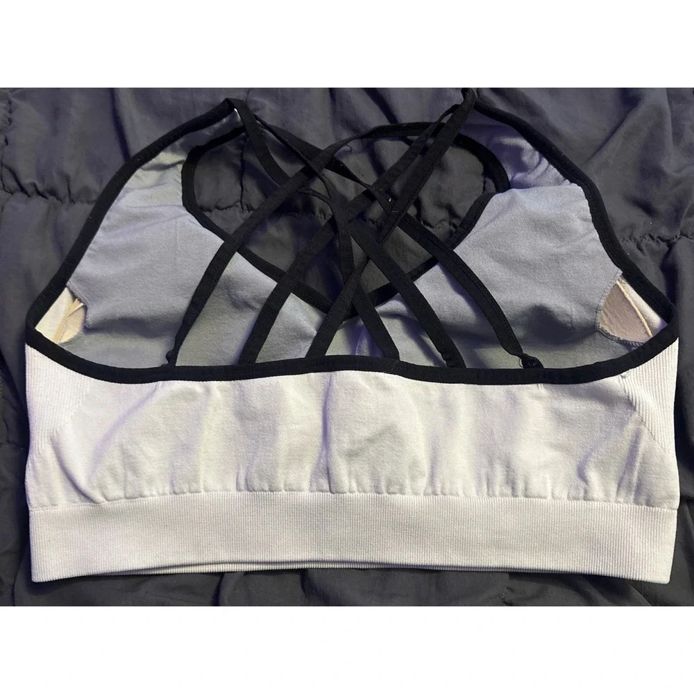 Women's Plus Size Strappy Back Sports Bra White Black Size 2XL